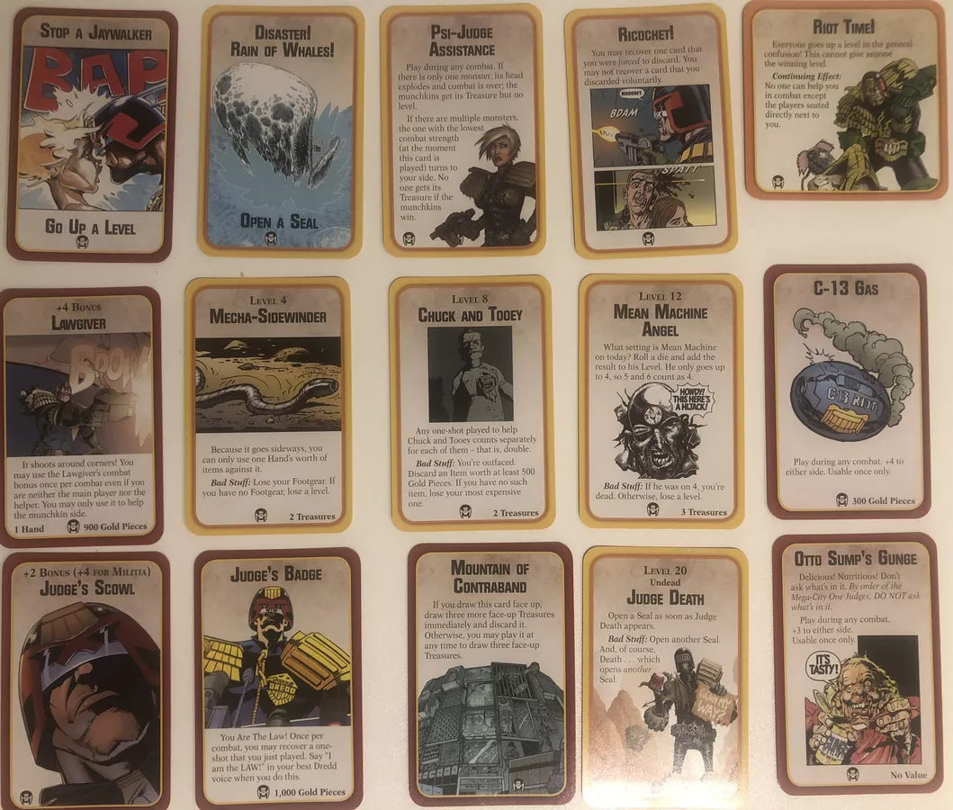 Munchkin Apocalypse: Judge Dredd Card Games Steve Jackson Games