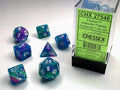 Festive® Polyhedral Waterlily™/white 7-Die set Dice CHESSEX